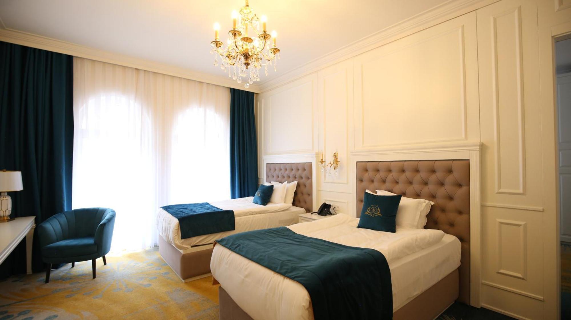 Grand Hotel Belushi Boge Exterior foto